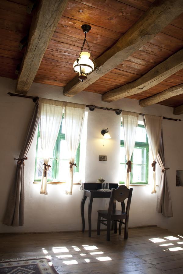 Casa Cu Zorele, Crit 189 Zewnętrze zdjęcie